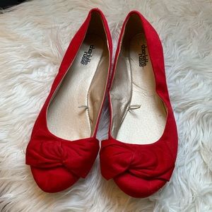 ❌ SOLD ❌. Charolette Russe sz 7 Red Flats like new